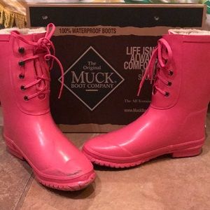 Hot Pink Muck Boots 💯 WATERPROOF
